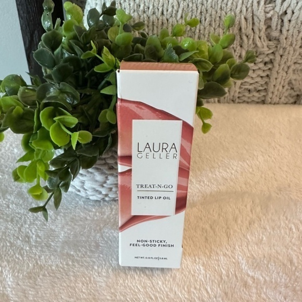 NWT Laura Geller Nourishing Lip Oil